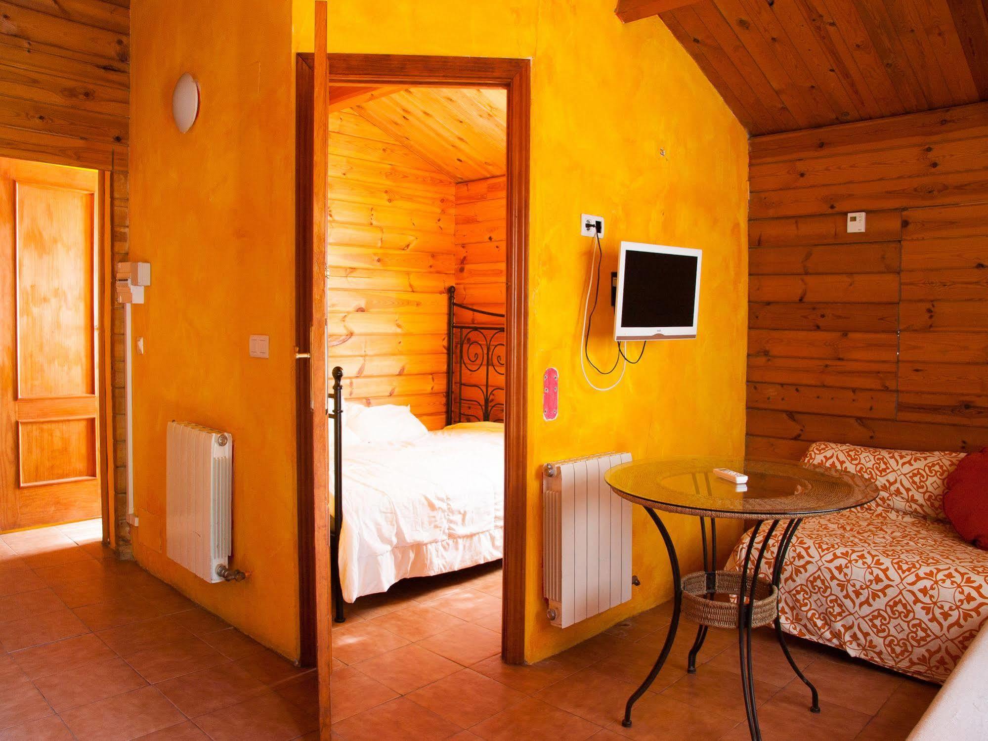 Fuente Del Lobo Glamping & Bungalows - Adults Only Pinos Genil Buitenkant foto