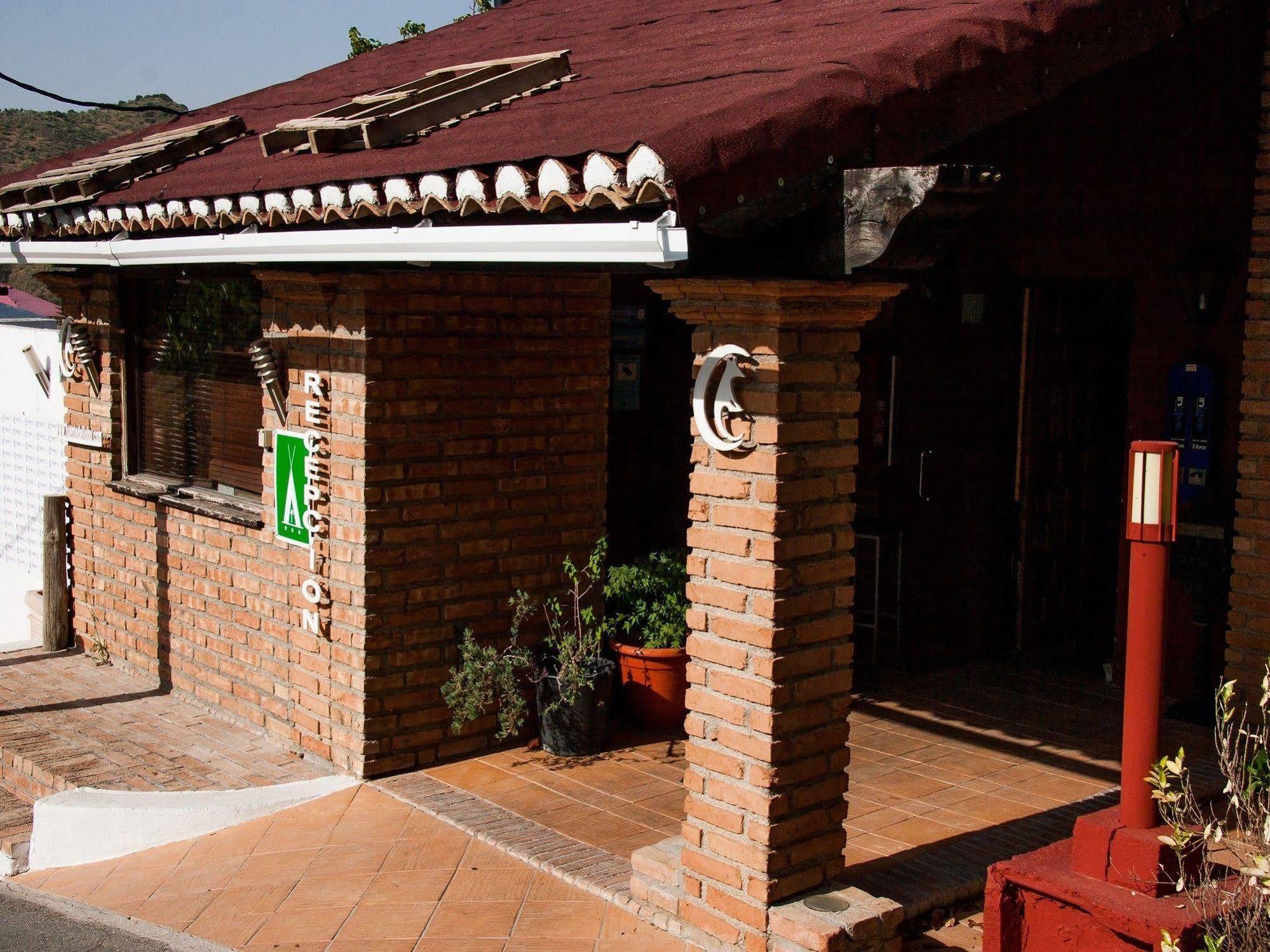 Fuente Del Lobo Glamping & Bungalows - Adults Only Pinos Genil Buitenkant foto