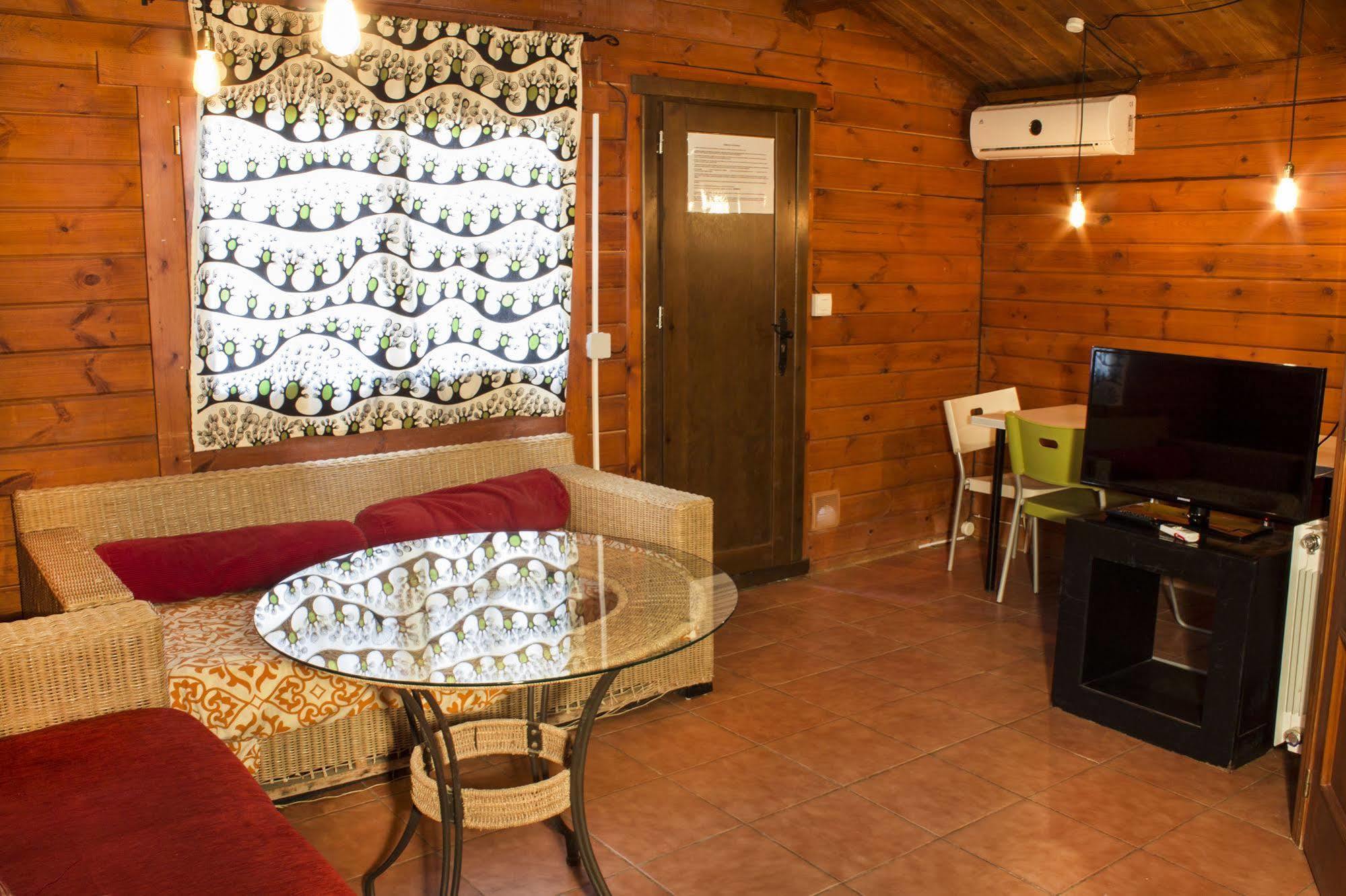 Fuente Del Lobo Glamping & Bungalows - Adults Only Pinos Genil Buitenkant foto